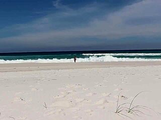 Lady Snow Brasil's Deepthroat Action on the Beach - Watch Novinha Take It all