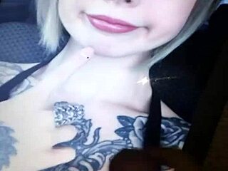 Sara on the Internet gets a spontaneous cumshot