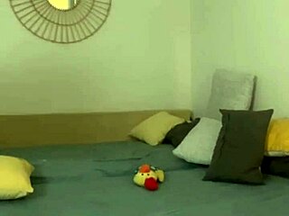 Chatting about Pamela Carvalho's hot clip!