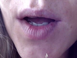 Live Cam Play: Blonde Teen Slut Teasing Pussy?