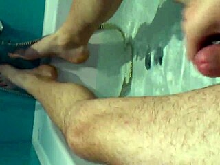 Detailed Masturbation In Bathtub Pool Area With Wet Techniques
