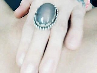 tatted queen edges to closeup clit orgasm