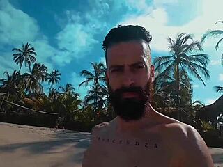 Colombian hottie seduces in music video with Cipriani