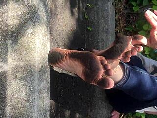 My fascination with Elizabeth's dirty feet grows stronger every time