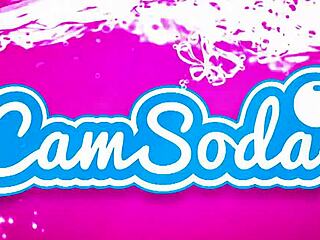 i'm masturbating my wet pussy with huge tits and ass