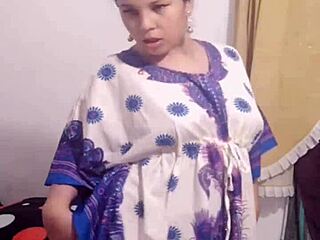 Latina amateur seeks man for blowjob pleasure