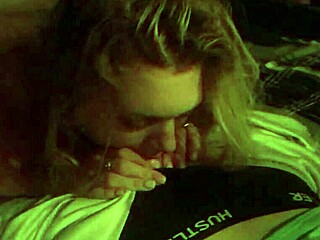 Amateur wife's deepthroat skills caught on camera