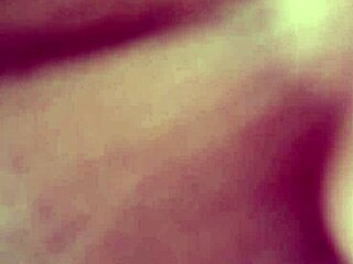 Chatting with mature colombian friend on whatsapp