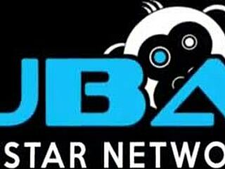 Squirting Babe Vyxen Steel Stuffs Her Pussy With A Toy!