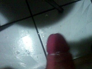 Mandingo Shoots Huge Cum Load On Babe