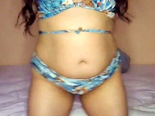 Hot girl dances until naked and cums in part 2 of the video