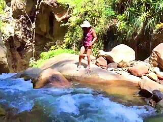 Lilyan Masturbates With Dildo On Riverbank! Watch Her Ass Shake!