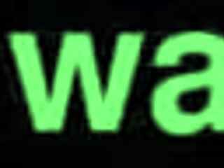 我每天抓她用假阳具自慰