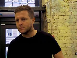 Sexy Bombshell Rim4K Licks Man's Anus Intensely