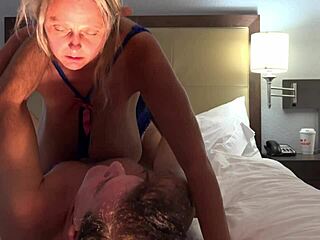 Blindfolded mature woman gets intensely penetrated by her partner in homemade video