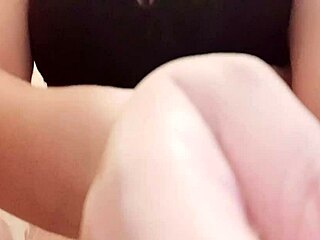 Arab girlfriend goes crazy and gives like a monster