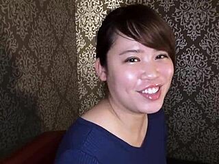 Cosplay乐趣与业余亚洲女孩Arica Funaki