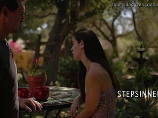 公园内继兄妹激战Abbie Maley禁忌吗