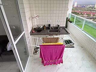 这个女仆的屁股每天都让我疯狂