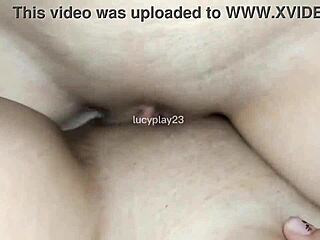 me monte sobre mi amiga y se dejo rosamos clitoris bien rico