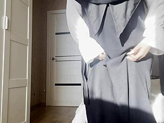 An Arab MILF with a big ass is giving instructions on how to pleasure oneself