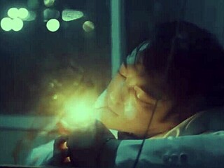 Joji’s melancholic song for a slow dance in the dark (in Spanish)