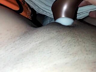 Tight teen moans loud in Spanish during real climax audio