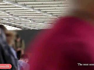 Jeny smith flashes her bubble butt in public on hidden cam 😏