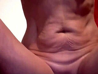 amateur couple fucking on the couch in hd