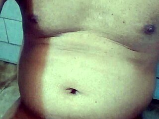 Indian Gay Bottom Takes Own Golden Shower In Intense Fetish Scene On Fullhdxxx.Com