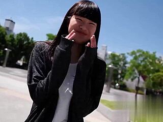Amateur Asian girl Jc and Gal in a hot scene
