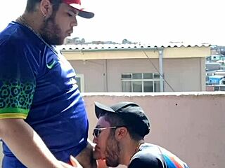 Public laze afternoons with amateur couples and solo players