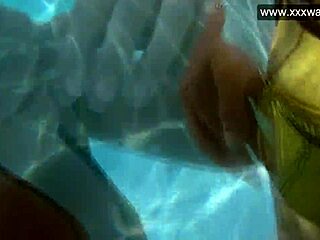 hardcore blowjob underwater with minnie manga in jacuzzi