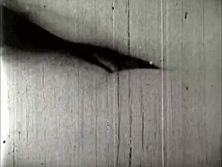 嘿，看这些复古色情素描！