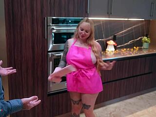 older boyfriend meets parents on thanksgiving with skylar vox