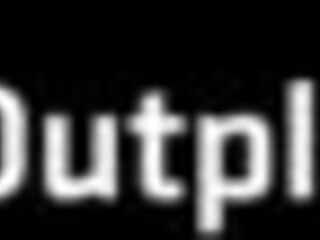 在恶魔根源画廊，娇小18+亚洲婊子体验激烈喷水和传教士内射