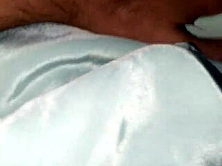 Cross dressing gay man masturbates with hot aunt Reshmi Shalwar