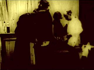 复古维多利亚同性情色在微妙魅力中展开