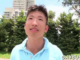 Crazy blindfolded stud tricked into blowjob by homosexual hunk