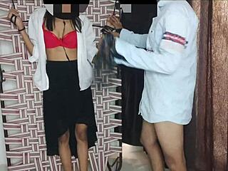 Soniya Bhabhi, are you banging your classmate like this?!