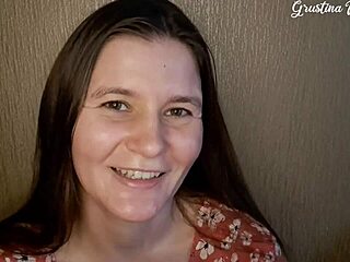 Skinny Russian girlfriend gives a passionate blowjob and sucks cum