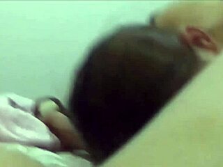 Check out this homemade Chinese babe in uncensored action!