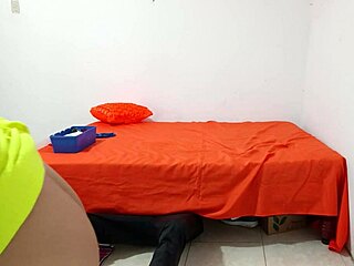 brazen young woman from usa shakes her big ass without censorship