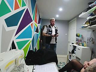 i notice lola eastking acting as a shoplifting character in this intro