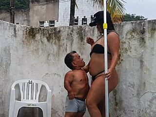 Anão Famoso da TV Lua de Mel na Praia com Zezinho e Paty Bumbum