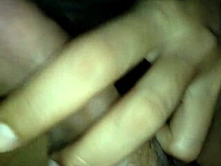 漂亮紧逼在湿润邂逅中被内射