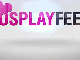 性感警察穿着丝袜脱靴展示脚