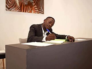 Long Dick Fucks Big Ass Ebony in Office When Boss Is Out