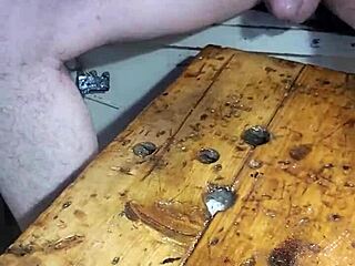 巨大假鸡巴把我的紧逼和屁眼撑得大开