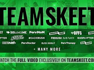 Exploring human anatomy with Laya Rae and Venus Vixen on TeamSkeet.